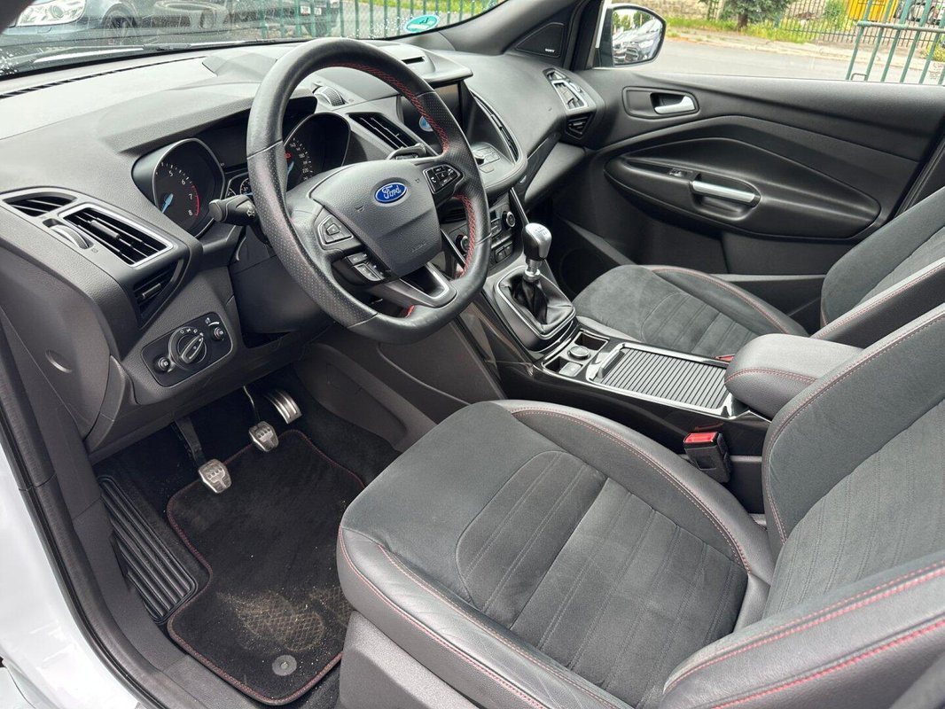 Ford Kuga foto 3