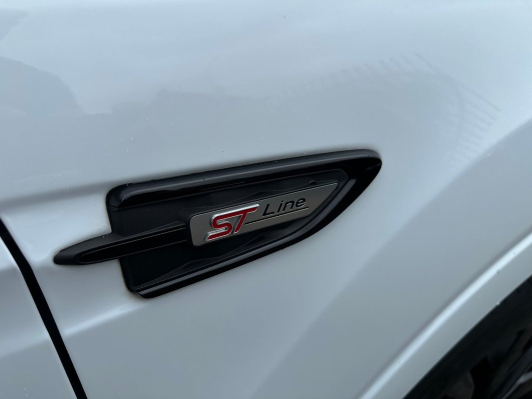 Ford Kuga foto 25