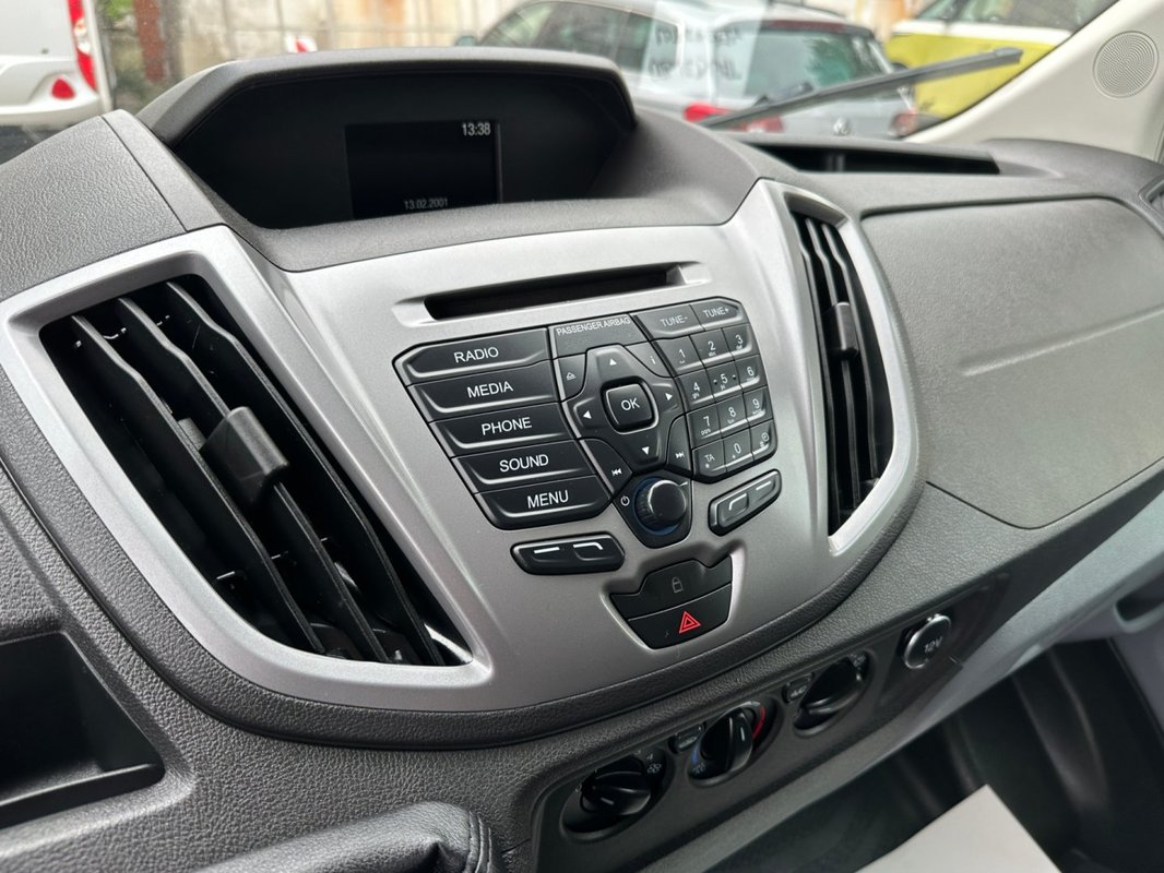 Ford Transit Courier foto 15