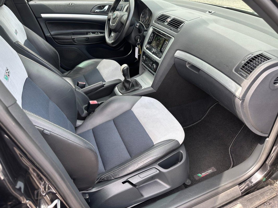 Škoda Octavia foto 7