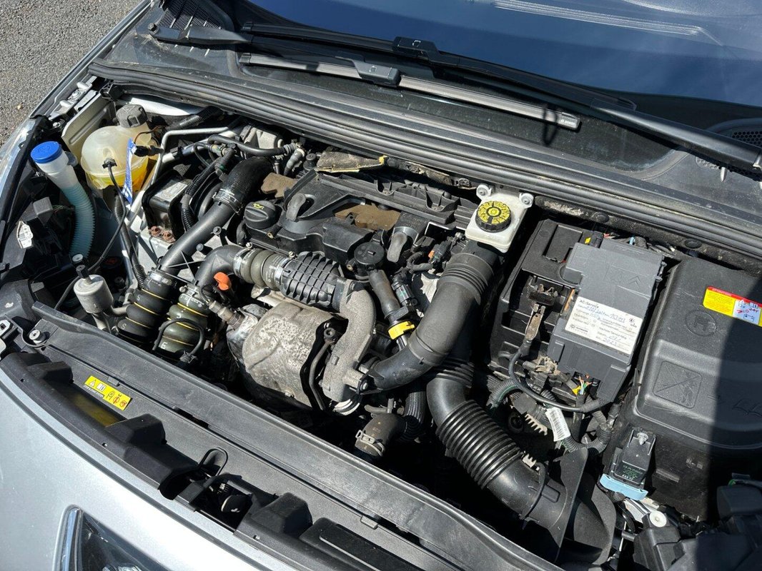 Peugeot 308 foto 17