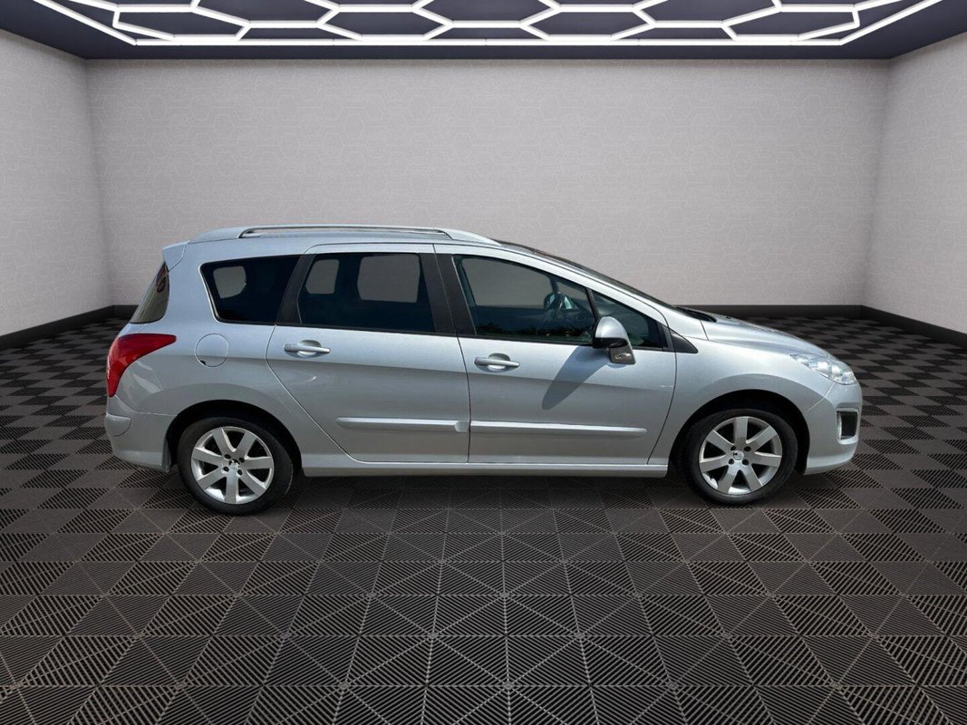 Peugeot 308 foto 23