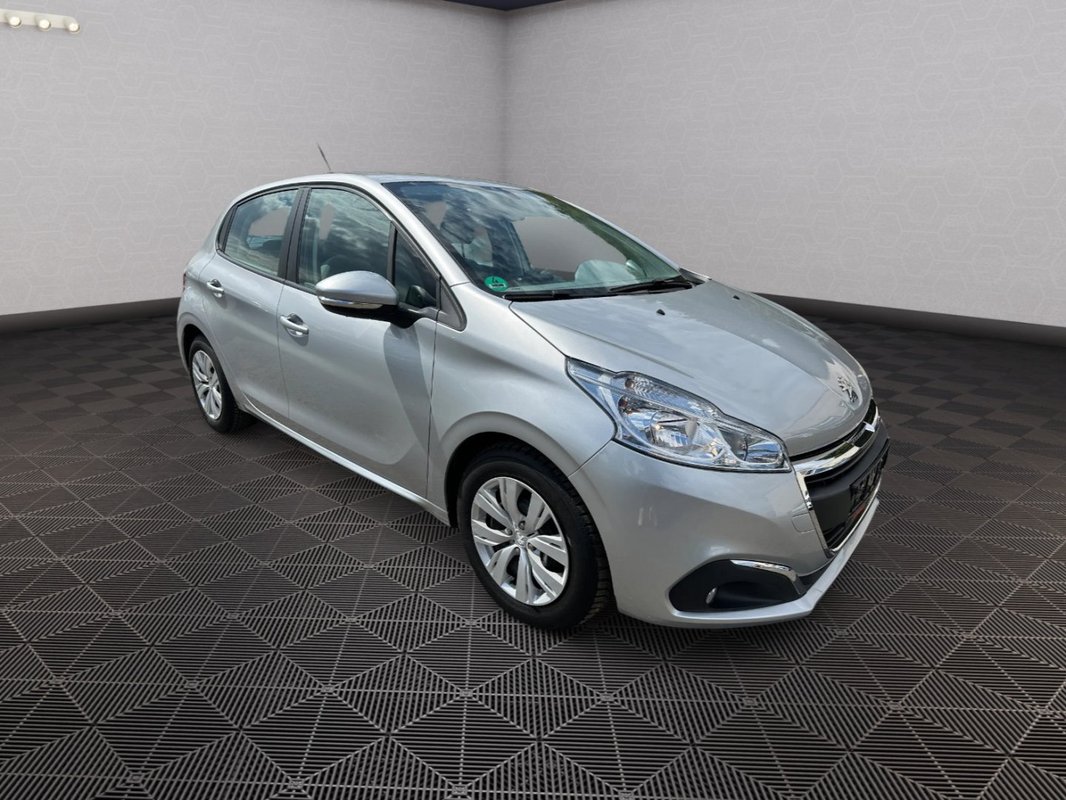 Peugeot 208 foto 21