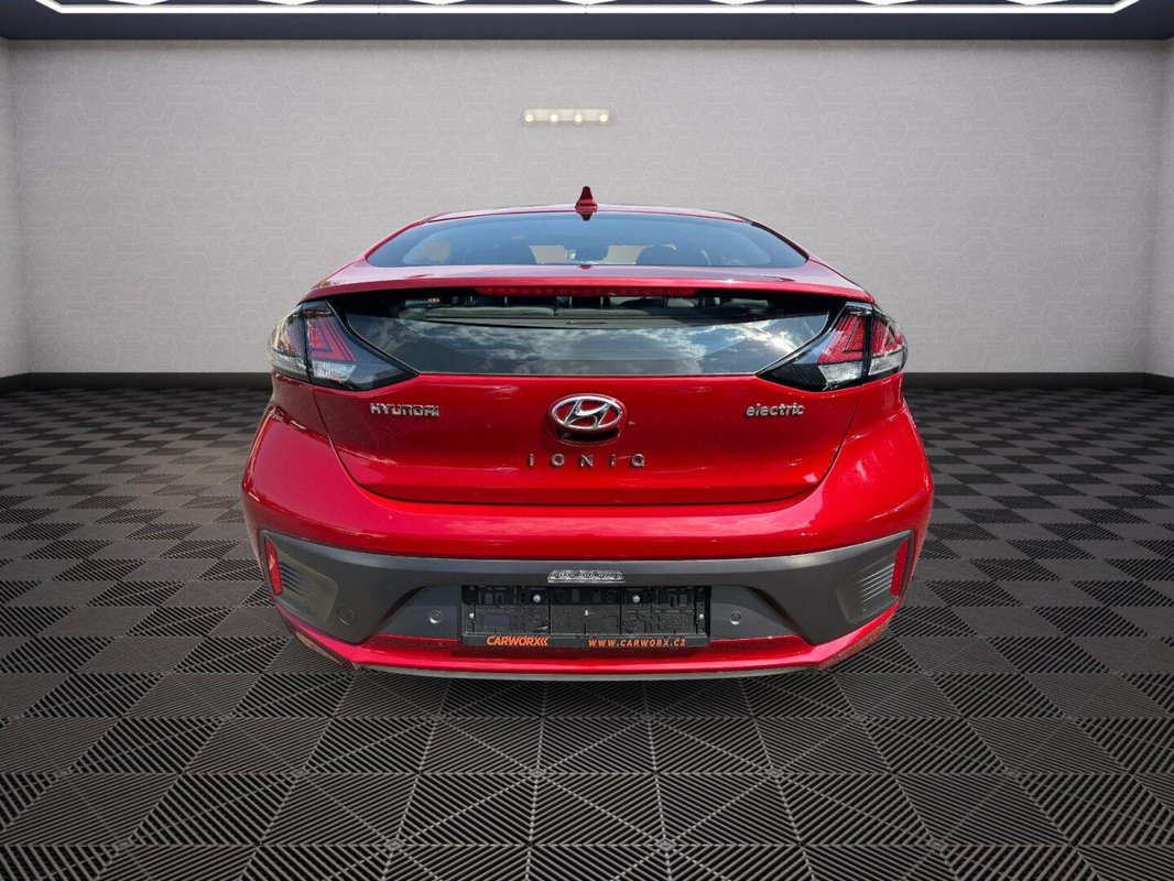 Hyundai Ioniq foto 24