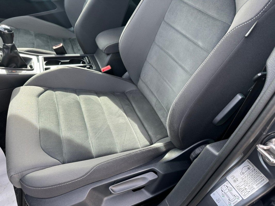 Volkswagen Golf foto 8
