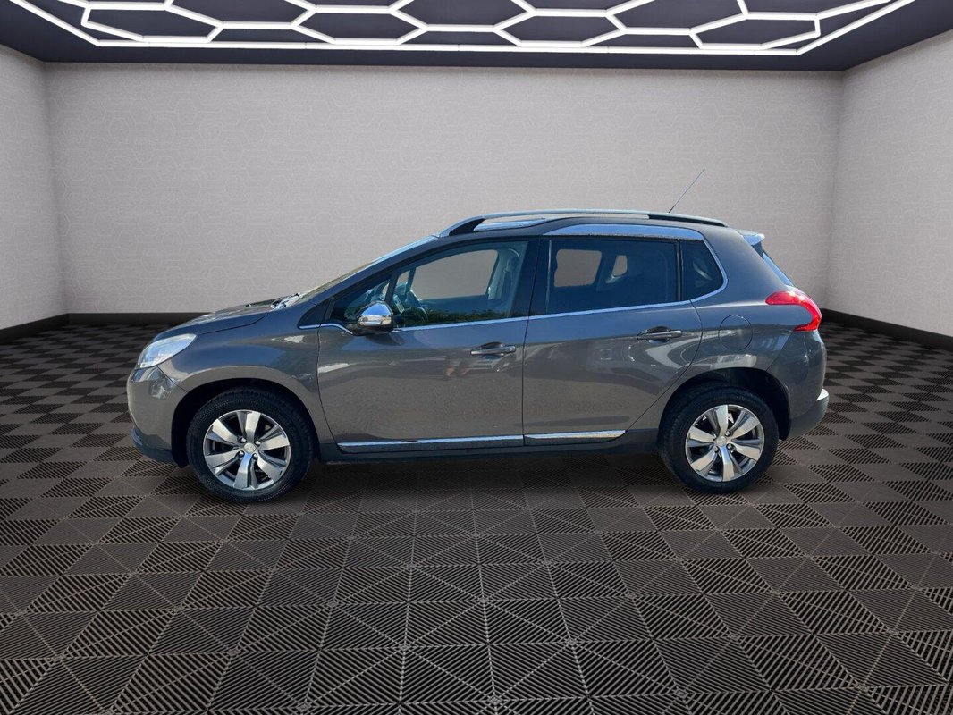 Peugeot 2008 foto 16