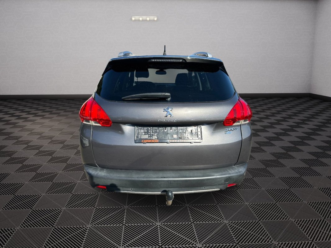 Peugeot 2008 foto 18