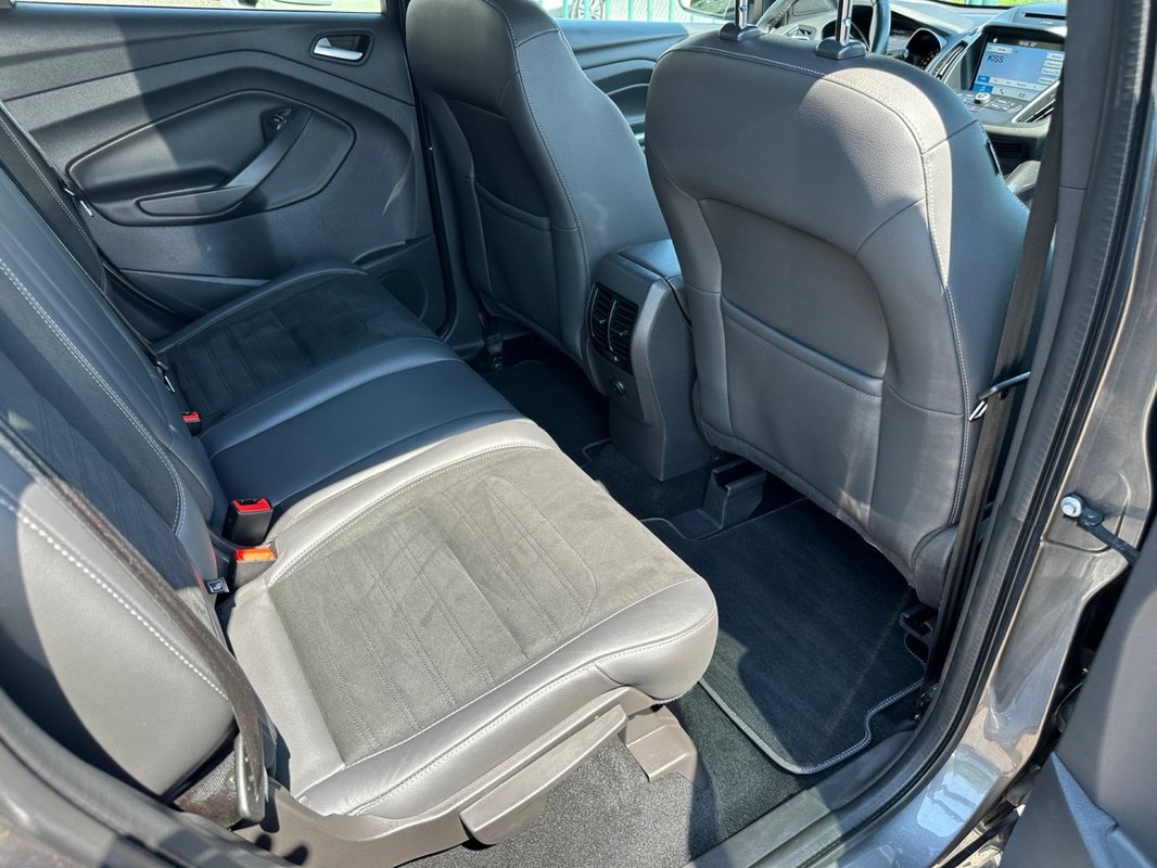 Ford Kuga foto 6