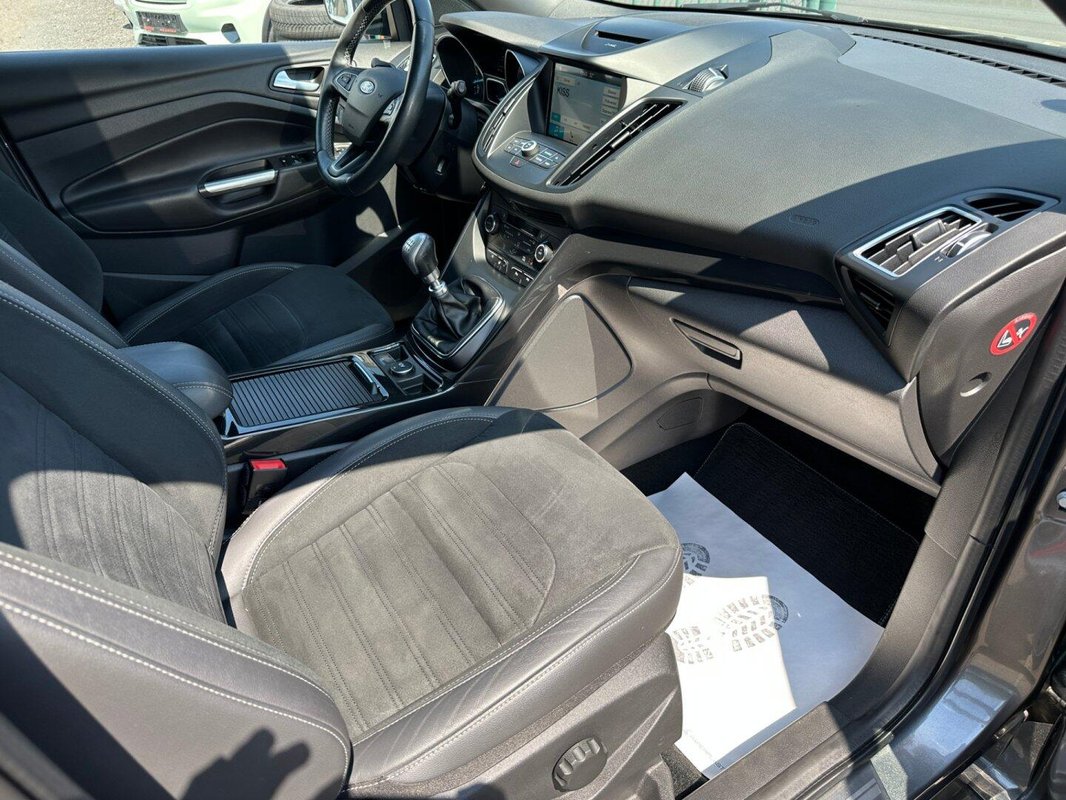 Ford Kuga foto 7