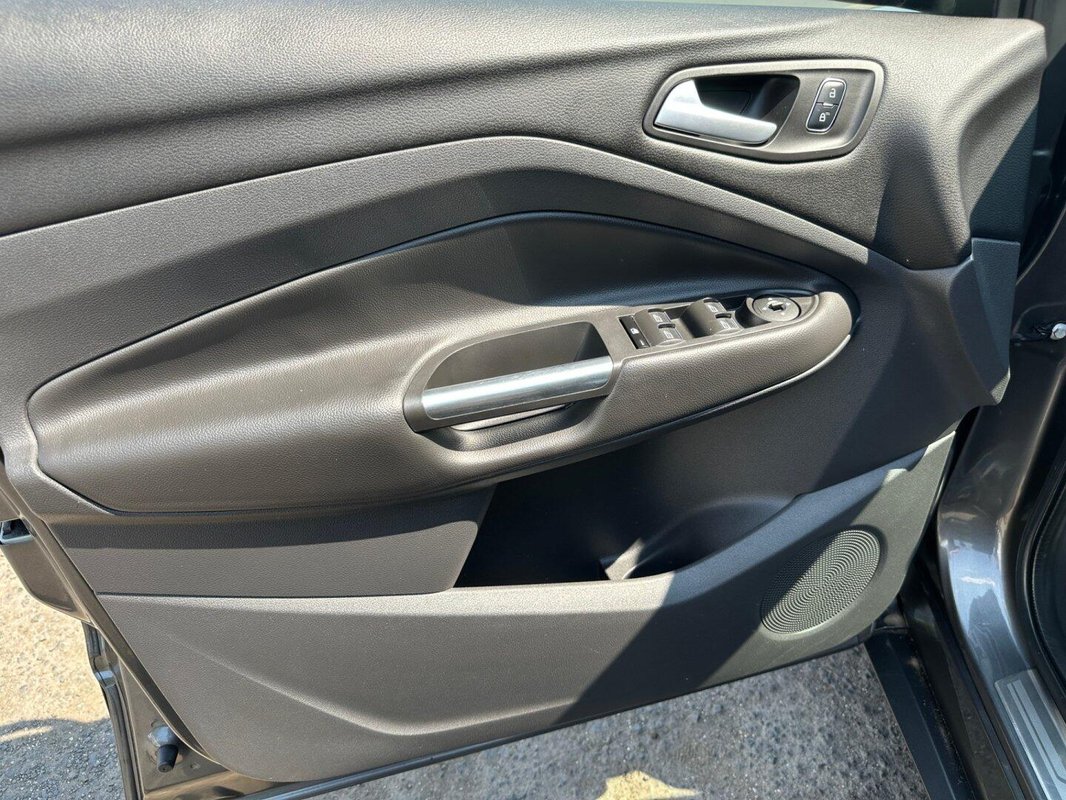 Ford Kuga foto 22