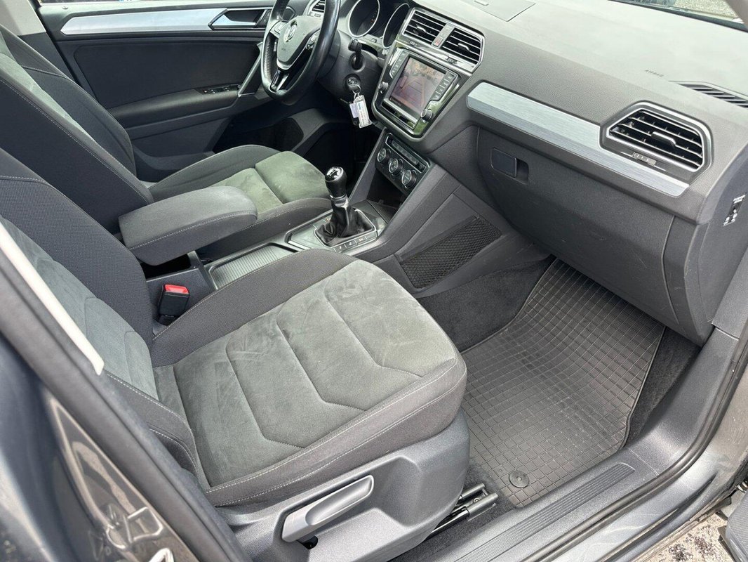 Volkswagen Tiguan foto 8