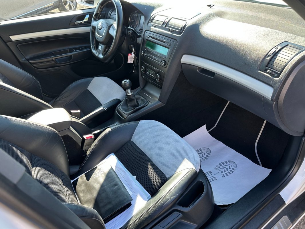 Škoda Octavia foto 7