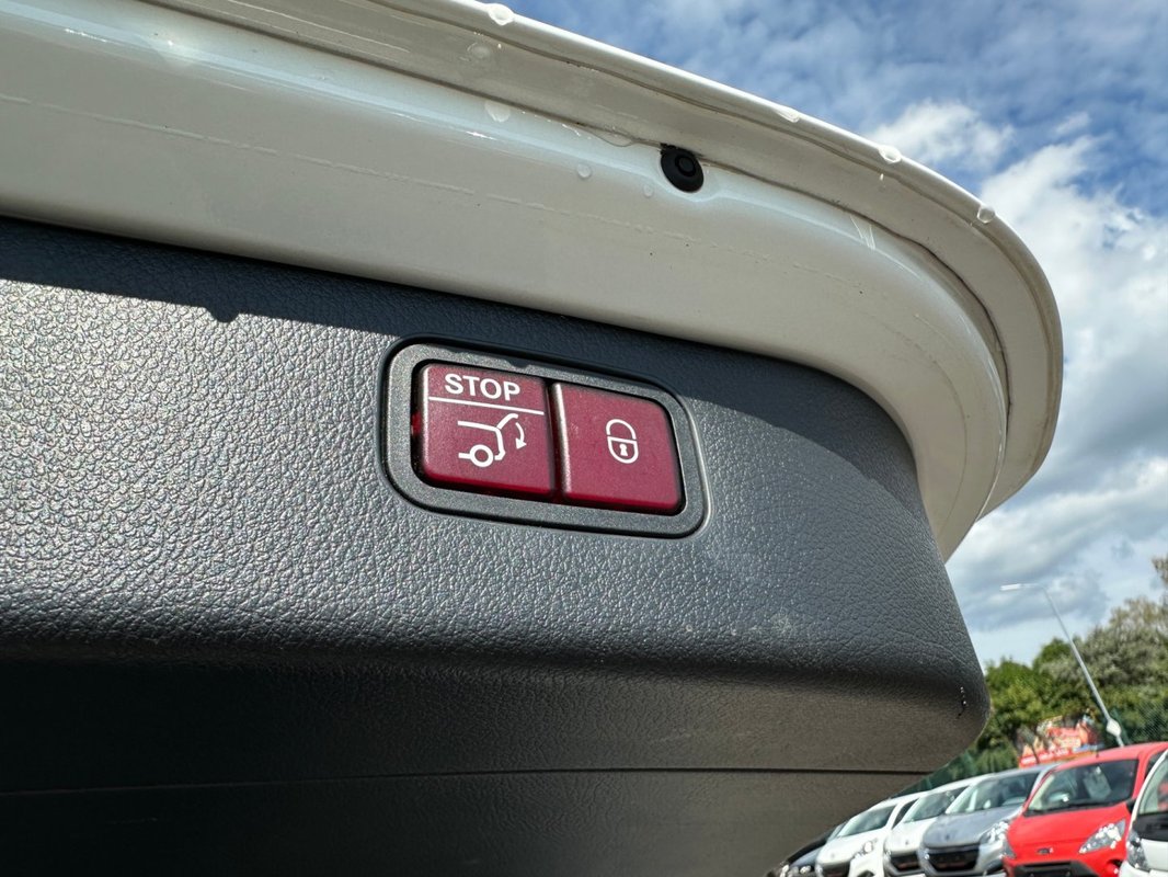 Mercedes-Benz Třídy C foto 8