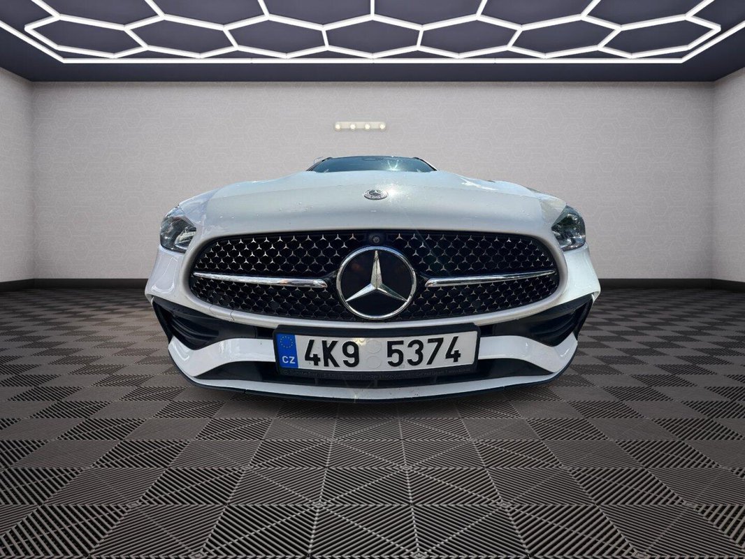 Mercedes-Benz Třídy C foto 12