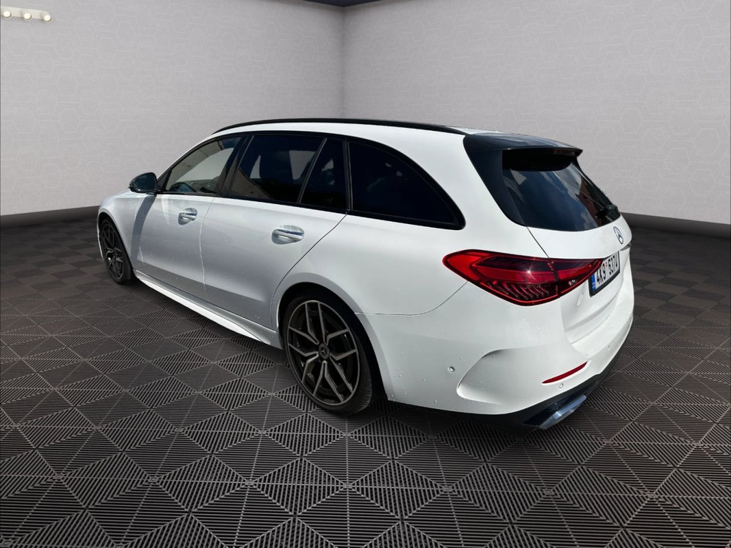 Mercedes-Benz Třídy C foto 32