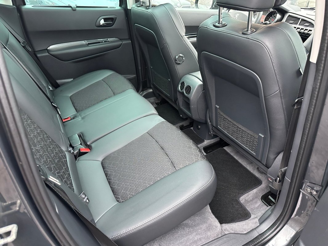 Peugeot 3008 foto 3