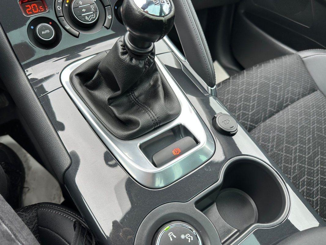 Peugeot 3008 foto 11