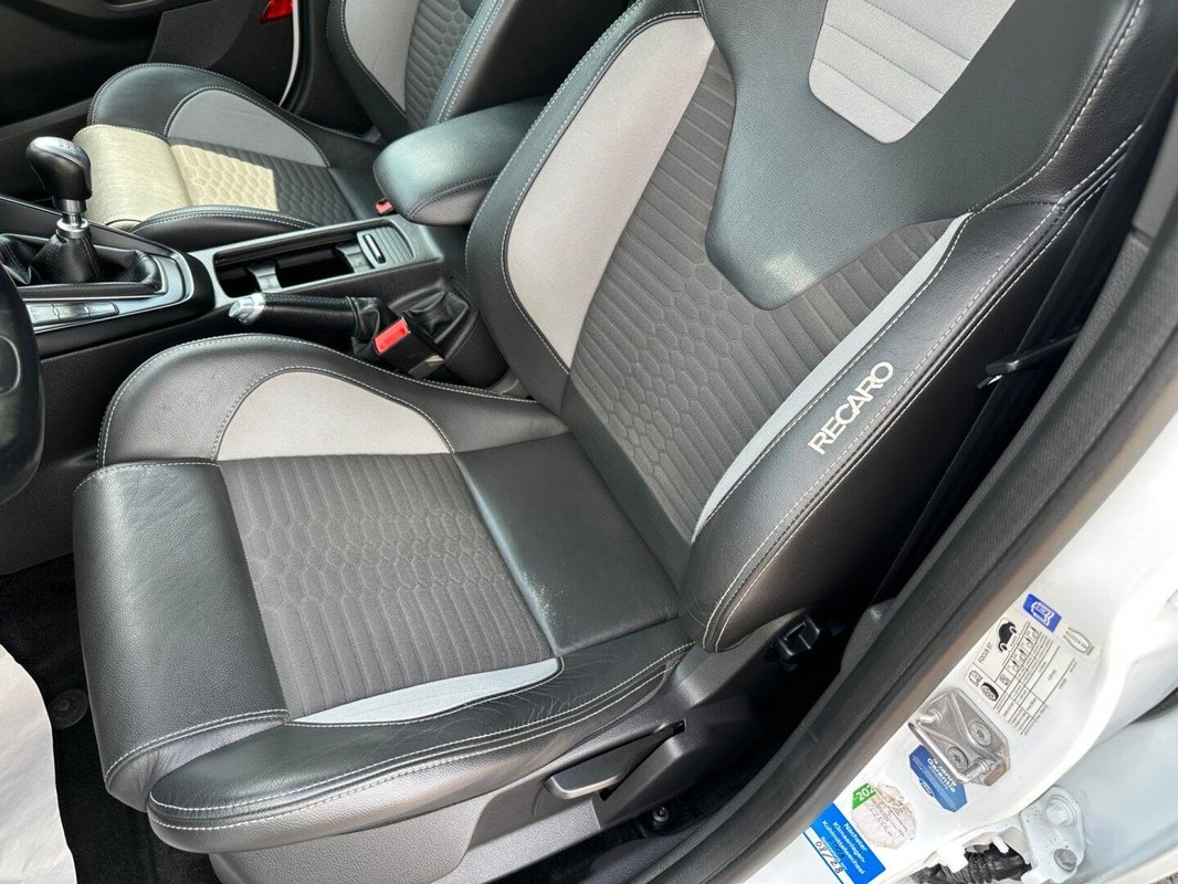 Ford Focus foto 2